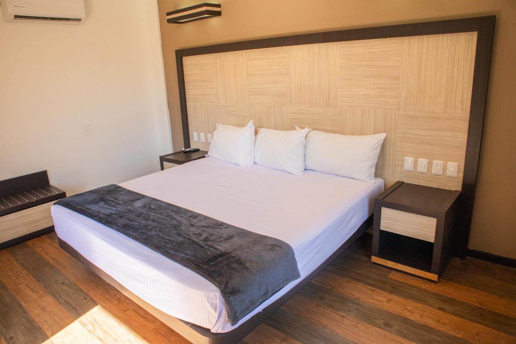 Hotel Paseo De La Presa Guanajuato Kültér fotó