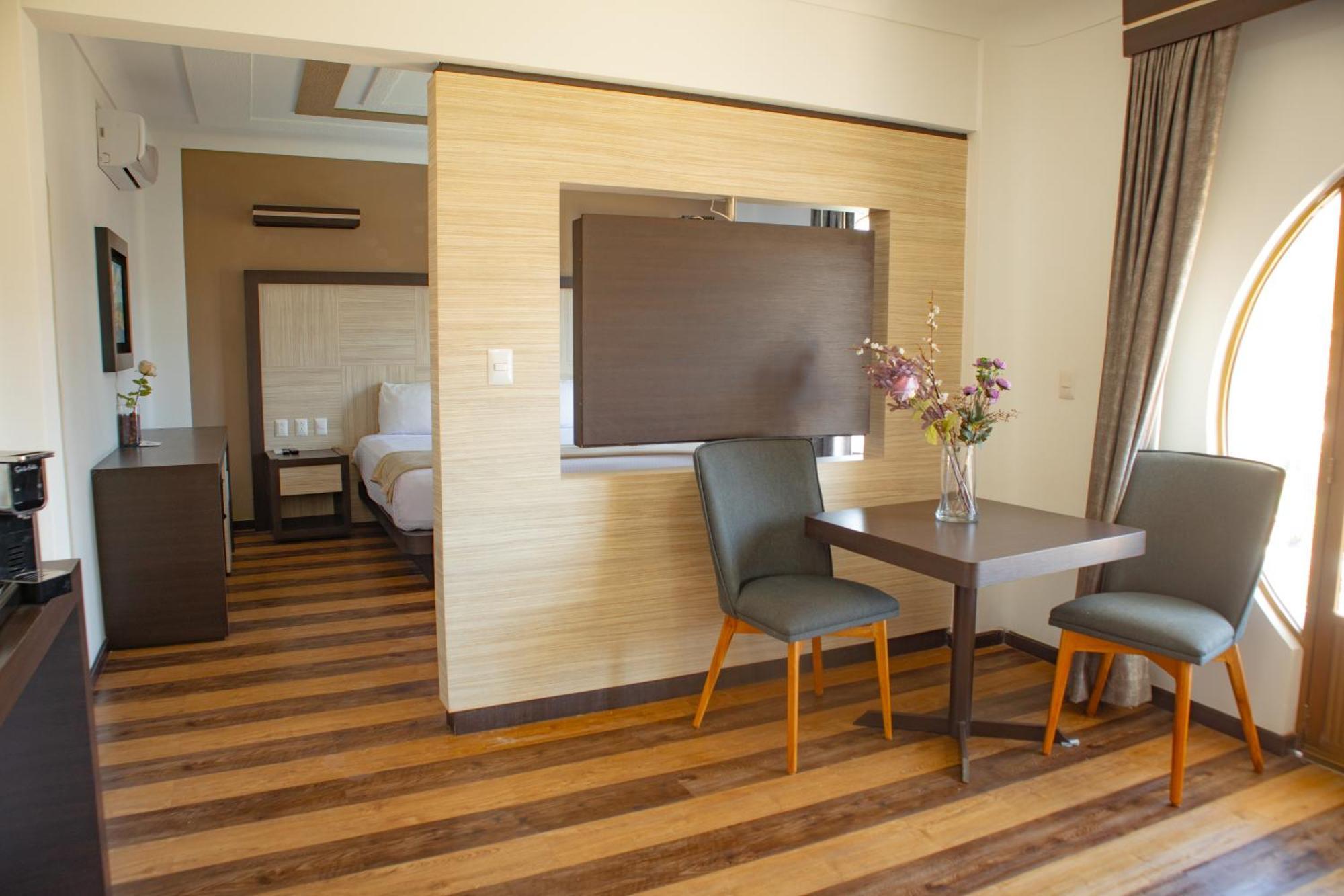 Hotel Paseo De La Presa Guanajuato Kültér fotó
