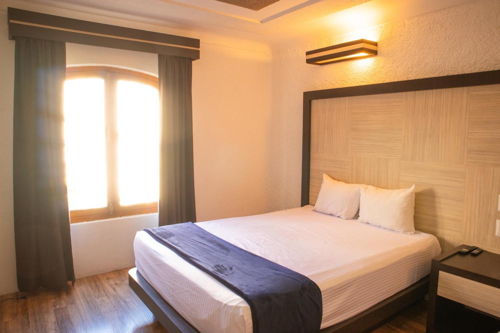 Hotel Paseo De La Presa Guanajuato Kültér fotó